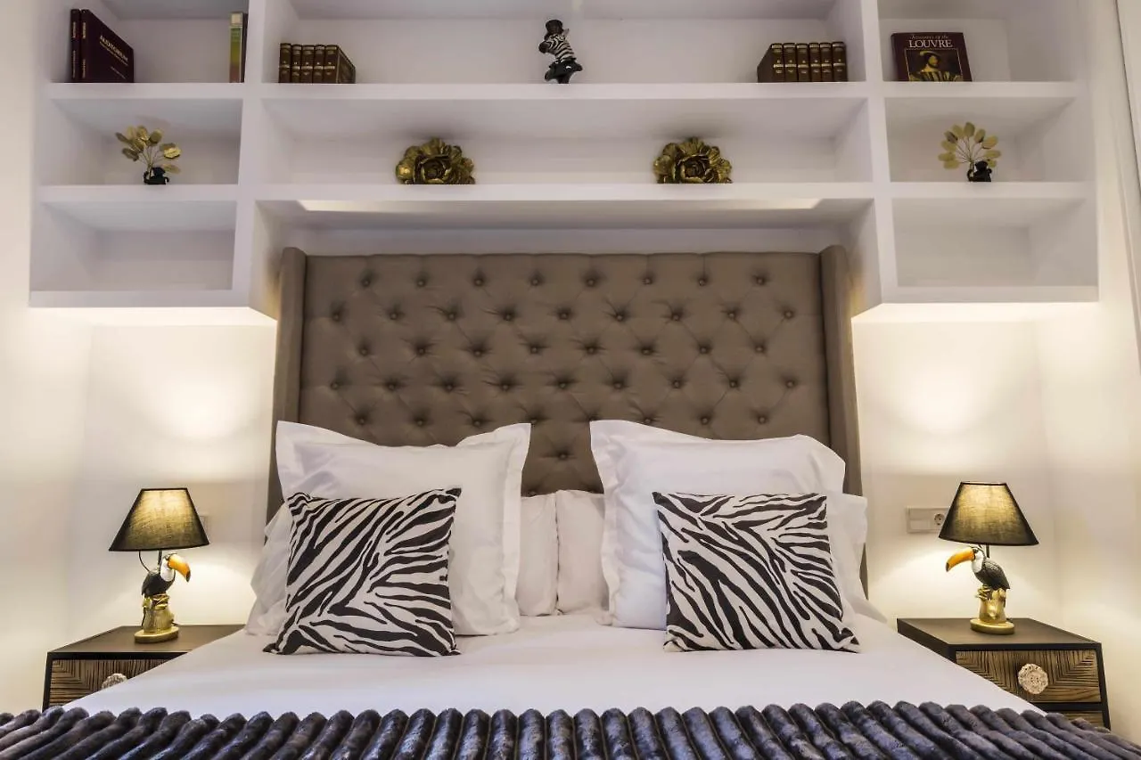 The Clock House Luxury Urban Suites Málaga 0*,  Spanien