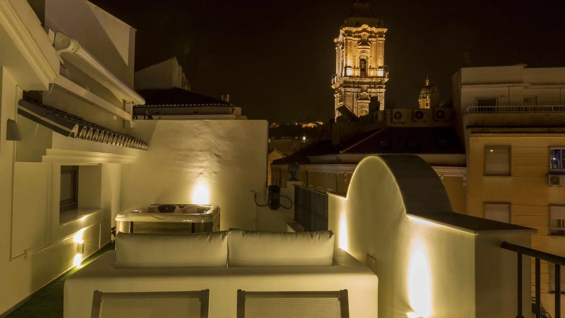 The Clock House Luxury Urban Suites Málaga Lejlighedshotel